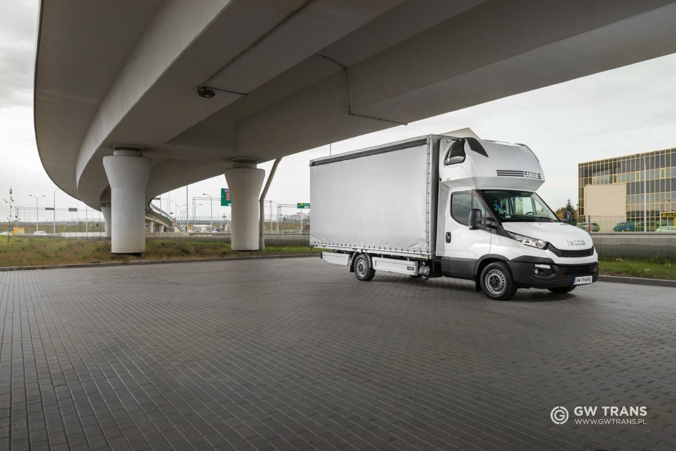 Spedycja Drogowa Towarów Na Busa Do 3.5 Tony, Usługi Spedycyjne | Firma ...